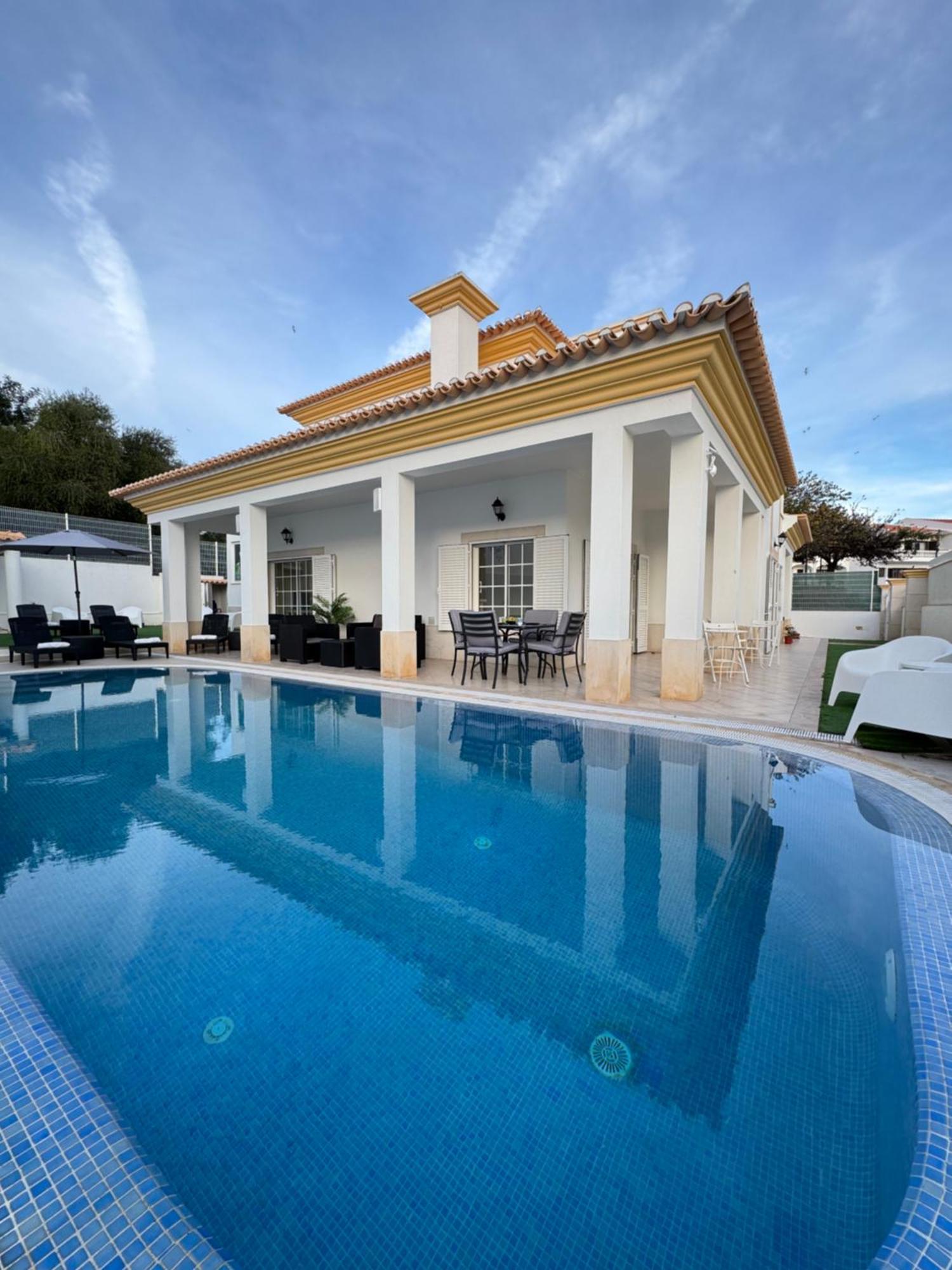 Villa Bonita Guesthouse Albufeira Old Town 외부 사진